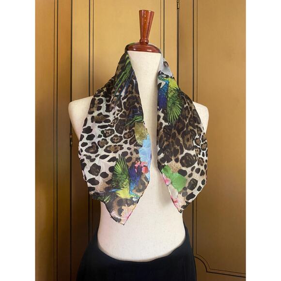 Vintage silk scarf with leopard print and parrots by Philipp Plein - Picture 2 of 5